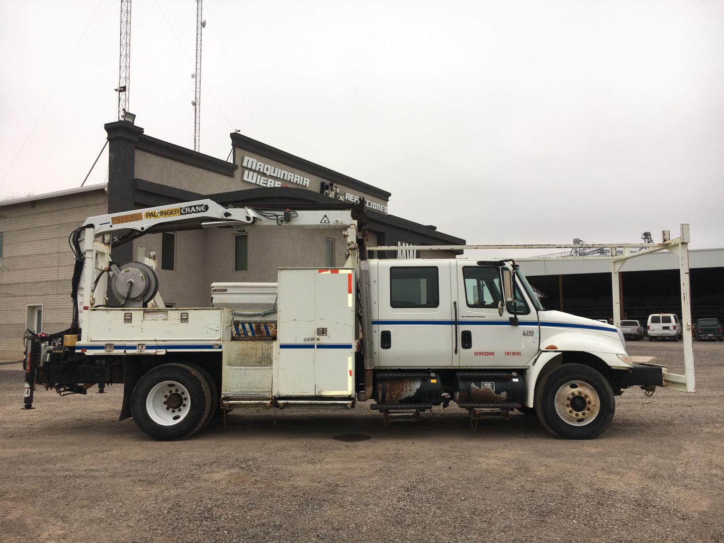 CAMION GRUA INTERNATIONAL 4300